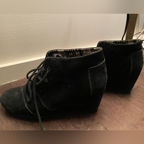 Toms Bootie Wedges - Picture 2 of 3